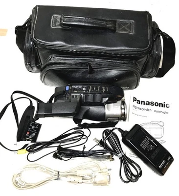 Panasonic PV-L958 Palmcorder PalmSight Camcorder With Accessories, Manual & Case - Image 1 of 4
