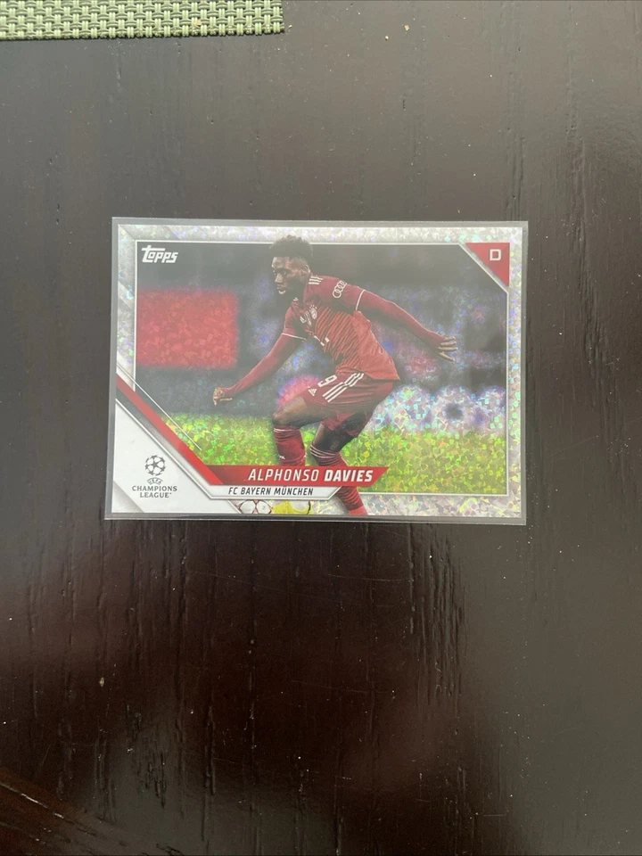 2021-22 Topps UCL Collection - Alphonso Davies #46 Sparkle Foil - Image 1 of 1