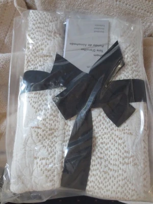 Nuevo en Paquete West Elm Reflections Matelasse Origin Blanco Sham Set Talla Estándar Foto 1 de 4