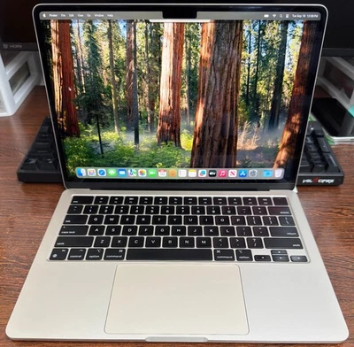 Apple MacBook Air 13" (M3, 16GB Ram 256GB SSD) Silver - 100% Batt Excellent - Image 1 of 4