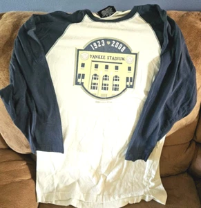 Camisa de manga larga del Yankee Stadium 1923-2008 puntadas conmemorativas medianas - Imagen 1 de 4