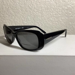Vogue VO2606S W44/87 Sonnenbrille schwarz 52-15-135 - Bild 1 von 6
