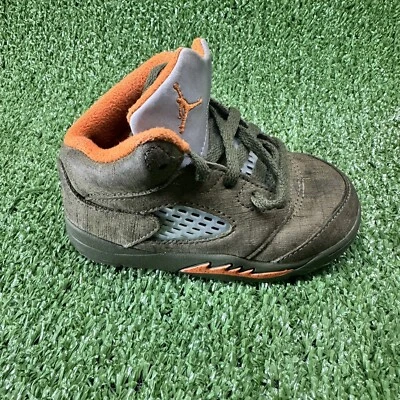 Nike Air Jordan 5 Retro Oliva Ejército Naranja Niño Pequeño Talla 7c Zapatos Tenis Niños Foto 1 de 4