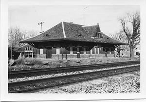 U927 RP 1973 PENN CENTRAL NYC NEW YORK CENTRAL RAILROAD TRAIN STATION WAUSEON OH - Picture 1 of 1