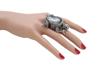 Donna Color Argento Metallo Rana Anello Moda Gioielli Elastico Fascia Lussuoso - Immagine 1 di 4