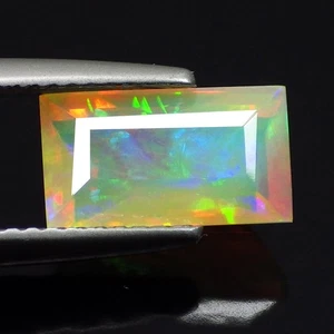 1.92 Ct Dazzling Rectangle (10 x 6 mm) Ribbon Mackerel pattern Solid Welo Opal - Picture 1 of 7