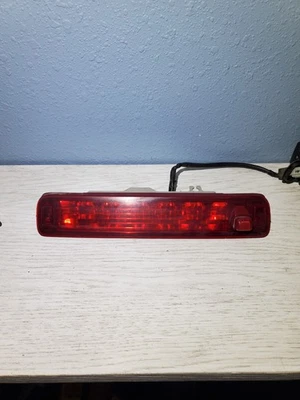 Honda Pilot: 2009, 2010, 2011, 2012, 2013, 2014, 2015, tercera luz de freno Foto 1 de 4