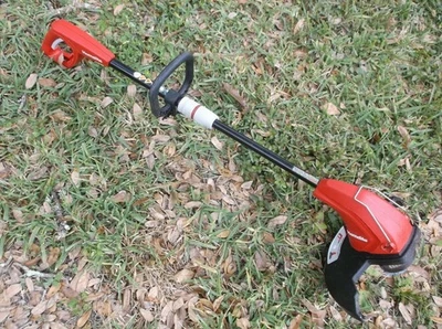 UT41113 Homelite 13" 4 Amp Electric String Trimmer SN: AL18130D010102 - Image 1 of 4
