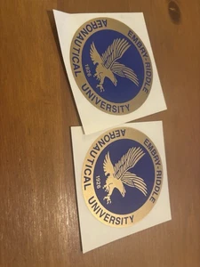 ZWEI Embry Riddle Luftfahrtuniversität 4" Aufkleber NEU UNBENUTZT KOSTENLOSER VERSAND - Bild 1 von 3
