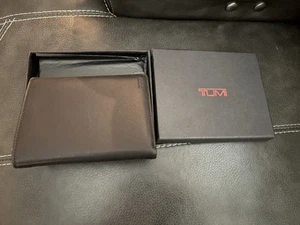 TUMI Delta SLG Double Billfold Wallet Black Leather RFID Blocking Pockets - Picture 1 of 5