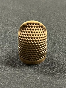 NEW Metal Sewing Finger Protector ~ Sewing Thimble (medium) - Picture 1 of 7