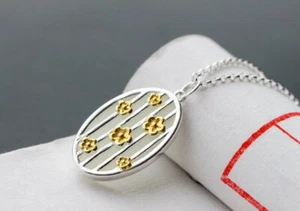 D10 Bianchi Giada Ovale Con Contatti Fiori Collana Ciondolo 925 Argento Sterling - Foto 1 di 4