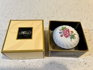 Vintage Herend Hungary Porcelain Floral Trinket Box w/24k Gold Accents w/Box - Picture 1 of 9