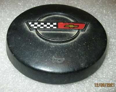 1980's CHEVROLET CORVETTE HORN CAP BUTTON  EMBLEM GENUINE FACTORY ORIGINAL OEM - Image 1 of 4