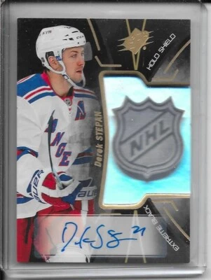 2016-17 SPx Derek Stepan Extreme Black Holo Shield Auto - Image 1 of 2