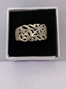 Anello da donna argento massiccio 925 fatto a mano nel Regno Unito 31 taglie disponibili + borsa regalo - Foto 1 di 4