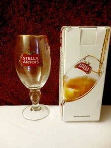 Vajilla de vidrio de cerveza de cáliz Stella Artois de 33 cl en caja. 2022 - Imagen 1 de 4