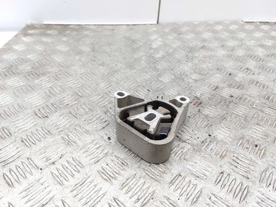 MERCEDES BENZ A CLASS W176 2.1 DIESEL ENGINE MOUNT RIGHT SIDE 2014 - Image 1 of 4