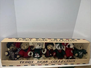 Hugfun 7 handgefertigte Teddybär Kollektion Strickpullover Weihnachten - Bild 1 von 6