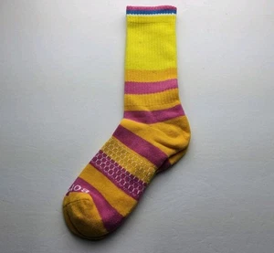 Bombas Sesame Street Big Bird Stripe Crew Socks Size M - Picture 1 of 3