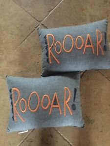 Pottery Barn Kids Set of 2 Rooar Lion Pillows Rare Excellent