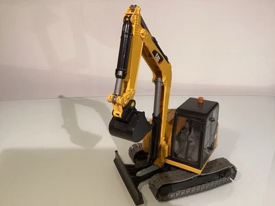 Bruder Caterpillar CAT Mini Excavator 02466 1:16 Great Shape - Image 1 of 4