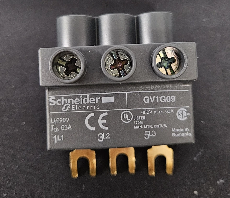 Schneider Electric GV1G09 Terminal Block 690V 63A 600 Volt 63 Amp - Image 1 of 1