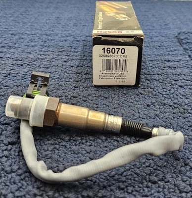 Bosch 16070 Oxygen Sensor Fits 2010-2011 Chevrolet Equinox, 2011-2015 Volt - Image 1 of 4