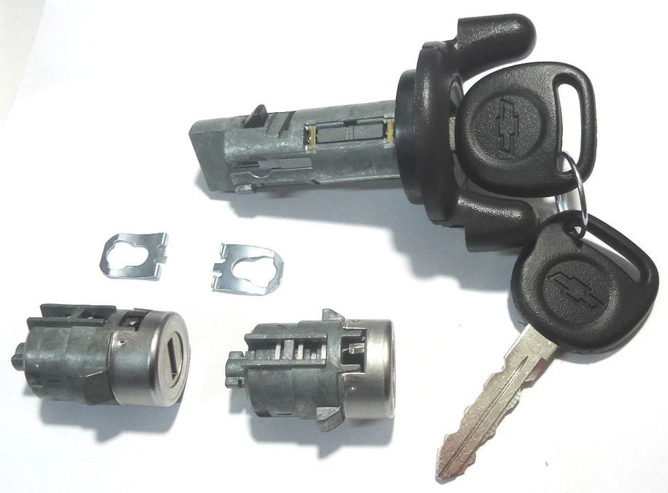 NUEVO CILINDRO DE BLOQUEO INTERRUPTOR DE ENCENDIDO CHEVROLET OEM + CILINDRO DE BLOQUEO DE 2 PUERTAS + 2 LLAVES Foto 1 de 1