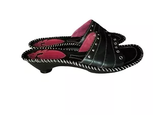Sandali slip-on Indigo by Clarks 8M in pelle nera - Foto 1 di 10