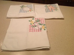 Bonitas toallas de plato de té bordadas vintage verduras jardín flores - Imagen 1 de 12