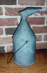 ancien BROC BIDON à huile  zinc galva  avec bouchon et bec verseur (artisanal?) - Imagen 1 de 20
