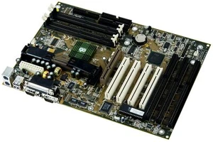 Chaintech 6BTM0-H100A Slot 1 4x SDRAM AGP 4x PCI 3x ISA ATX Mainboard - Picture 1 of 2