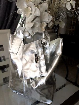 SUBLIME  CHIC SAC A MAIN FEMME EN CUIR VERITABLE TRES SOUPLE ARGENTER + TROUSSE - Photo 1/4