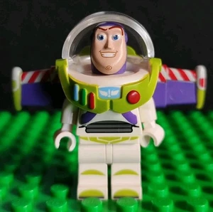 LEGO Buzz Lightyear Minifigure toy004 Toy Story 2010 7590-1  7597-1 - Picture 1 of 2