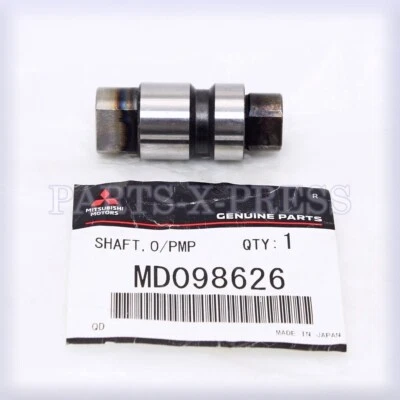 GENIUNE OEM MITSUBISHI  MIRAGE BALANCE SHAFT STUB OIL PUMP  DRIVEN GEAR MD098626 - Image 1 of 4