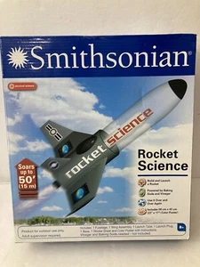 2013 SMITHSONIAN ROCKET SCIENCE KIT BRAND NEW SOARS UP TO 50 FEET - Picture 1 of 10