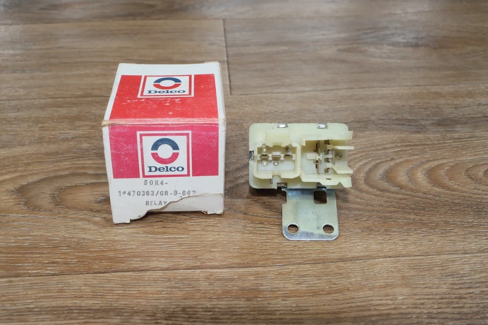 Relé de antena de alimentación NOS GM 470363 Chevrolet Caprice Impala Camaro 1978-1984 Foto 1 de 4