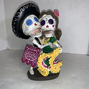 "Estatuillas de esqueleto bailando Día de los Muertos para él y ella Día de los Muertos 8,5""" - Imagen 1 de 7