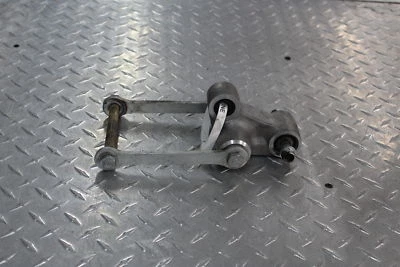 Yamaha V Star 1300 XVS1300CT 2007 Tourer Dogbone trasero acoplamiento de choque Foto 1 de 4