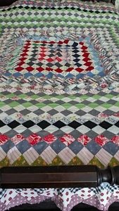 Vintage Trip Around The World Quilt Top - Picture 1 of 9