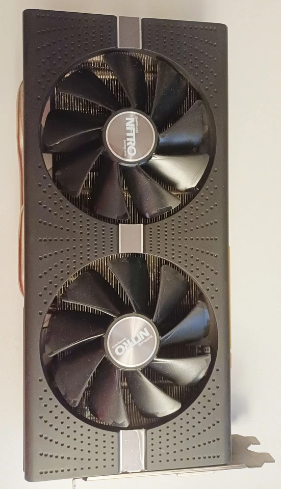 SAPPHIRE PULSE Radeon RX 570 8GB GDDR5 Scheda Video (11266-36) - Immagine 1 di 4