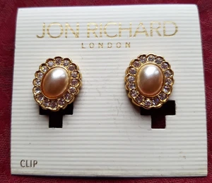 Vintage Jon Richard gold-coloured oval faux-pearl and diamante clip earrings - Picture 1 of 4