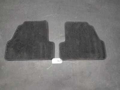 Alfombrilla de piso trasera derecha e izquierda Chevrolet Trax 2019 42588066 2018 2020 2 piezas Foto 1 de 4