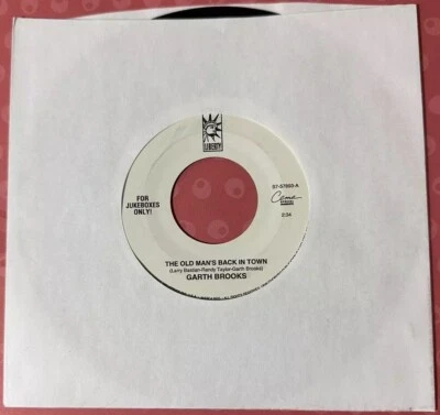 Garth Brooks THE OLD MAN'S BACK IN TOWN (45 COUNTRY HOLIDAY) #57893PLAYS VG+ - Image 1 of 4