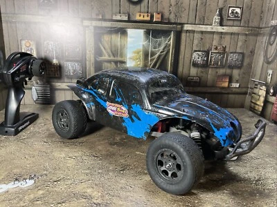 Traxxas Slash 2WD RTR - Image 1 of 4