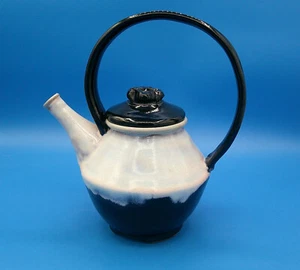 Schöne Steingut Keramik Teekanne signiert - Bild 1 von 5