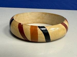 Vintage gestreifter lackierter Holz Armreif Armband schwarz Kürbis Weinfarben sehr guter Zustand - Bild 1 von 5