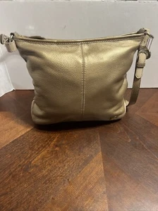 The Sak Pebble Gold Leather Shoulder Bag Metallic Purse - Picture 1 of 8