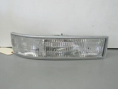 1995 2005 CHEVROLET ASTRO GMC SAFARI RIGHT SIDE PARKING LIGHT - Image 1 of 4